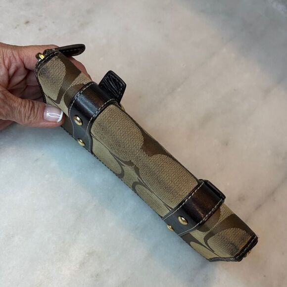 Coach Wallet RARE Zoe Brown Full Zip double Gold Buckles Multi Compartment - Picture 10 of 16